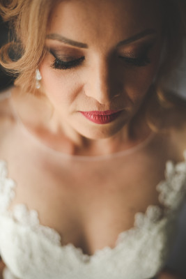 Bruidsmake-up aan huis